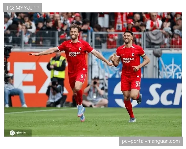 弗赖堡3-2险胜霍芬海姆，格里福上演直接任意球梅开二度