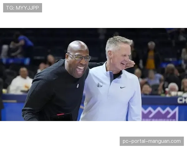 专访迈克-布朗：详解国王队进攻效率蝉联第一背后的动态进攻体系